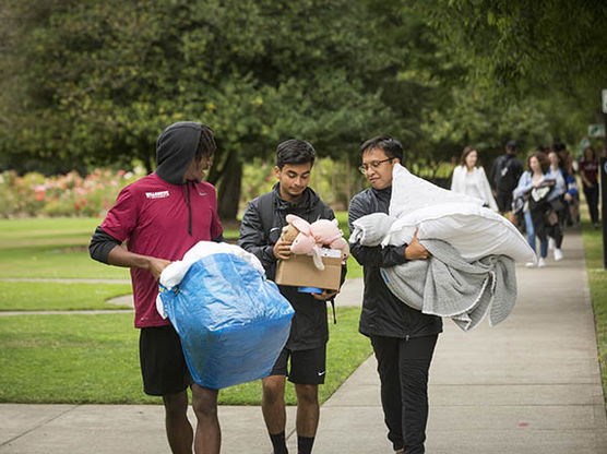 Willamette students moving to campus