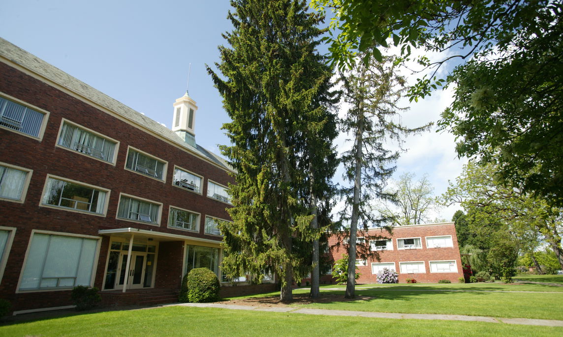 Baxter Hall at Willamette's Salem Campus