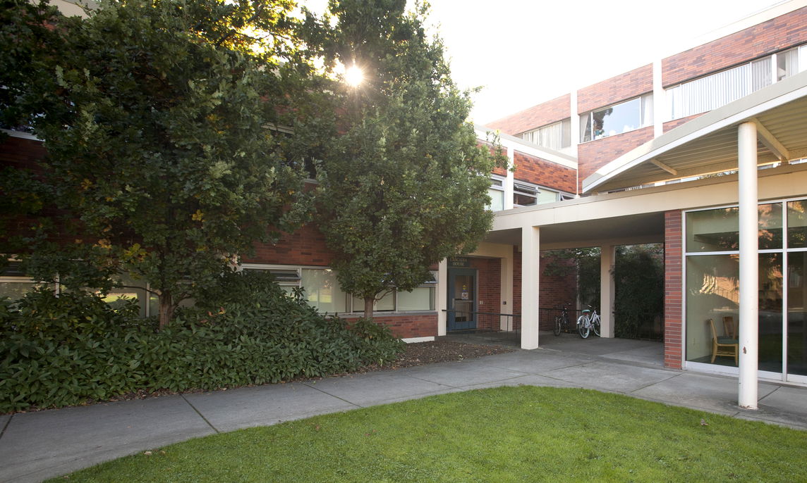 Front of Cascadia House at Willamette's Salem Campus