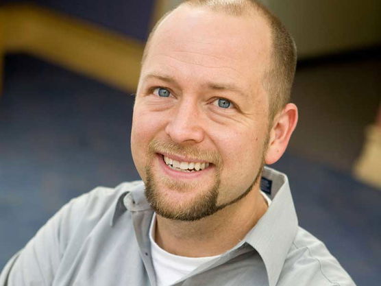 Headshot of Dr. Christopher Smith